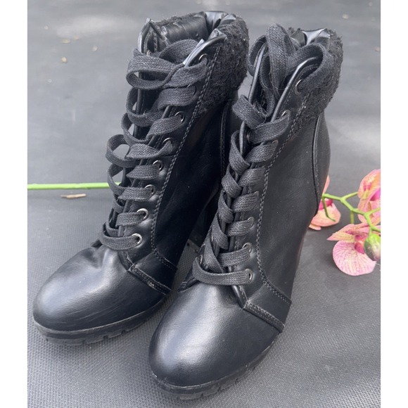 BAMBOO Shoes - Bamboo Women's Boots 7.5 Black Lace Up Side Zip Heeled Combat Gaby